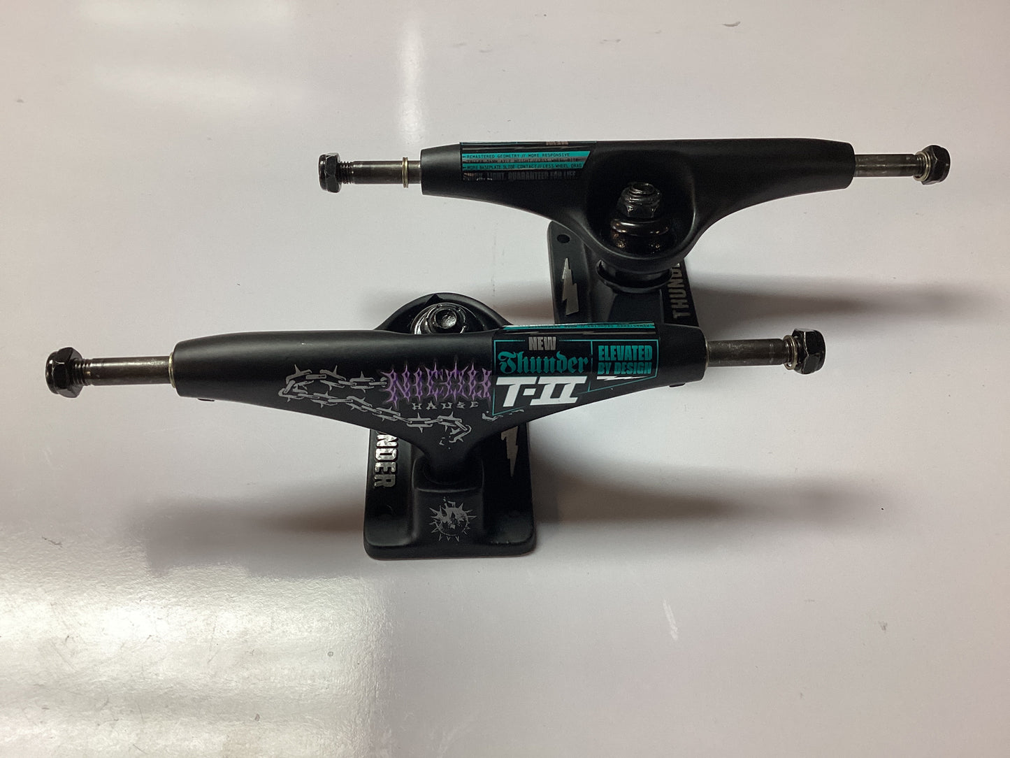 Thunder Trucks HAUSE MALICE T-II 149 Black set of 2