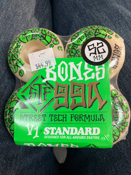 Bones 52mm 99a STF V1 Peace