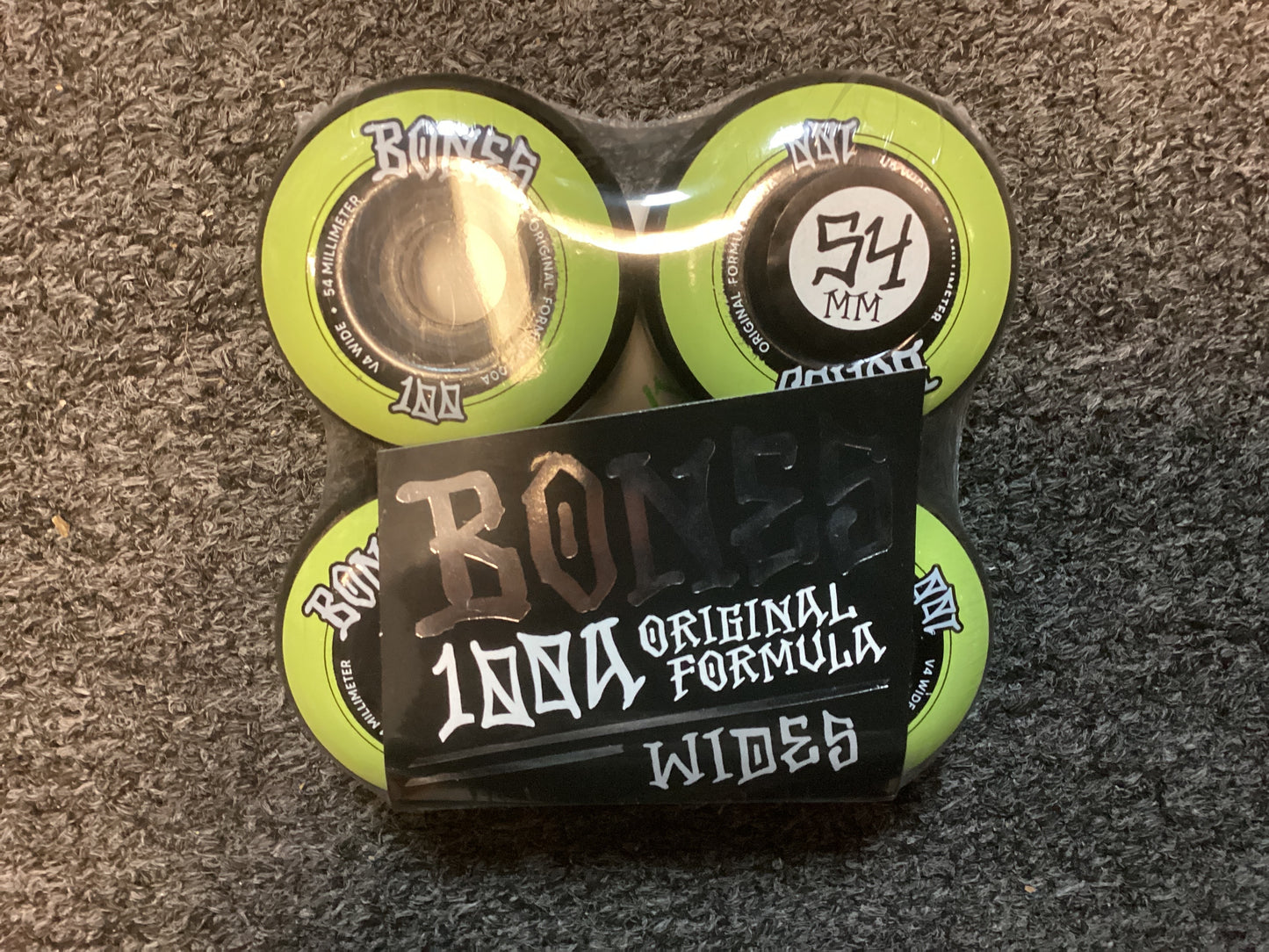 Bones Skateboard Wheels 100s Wides 54mm 100A black