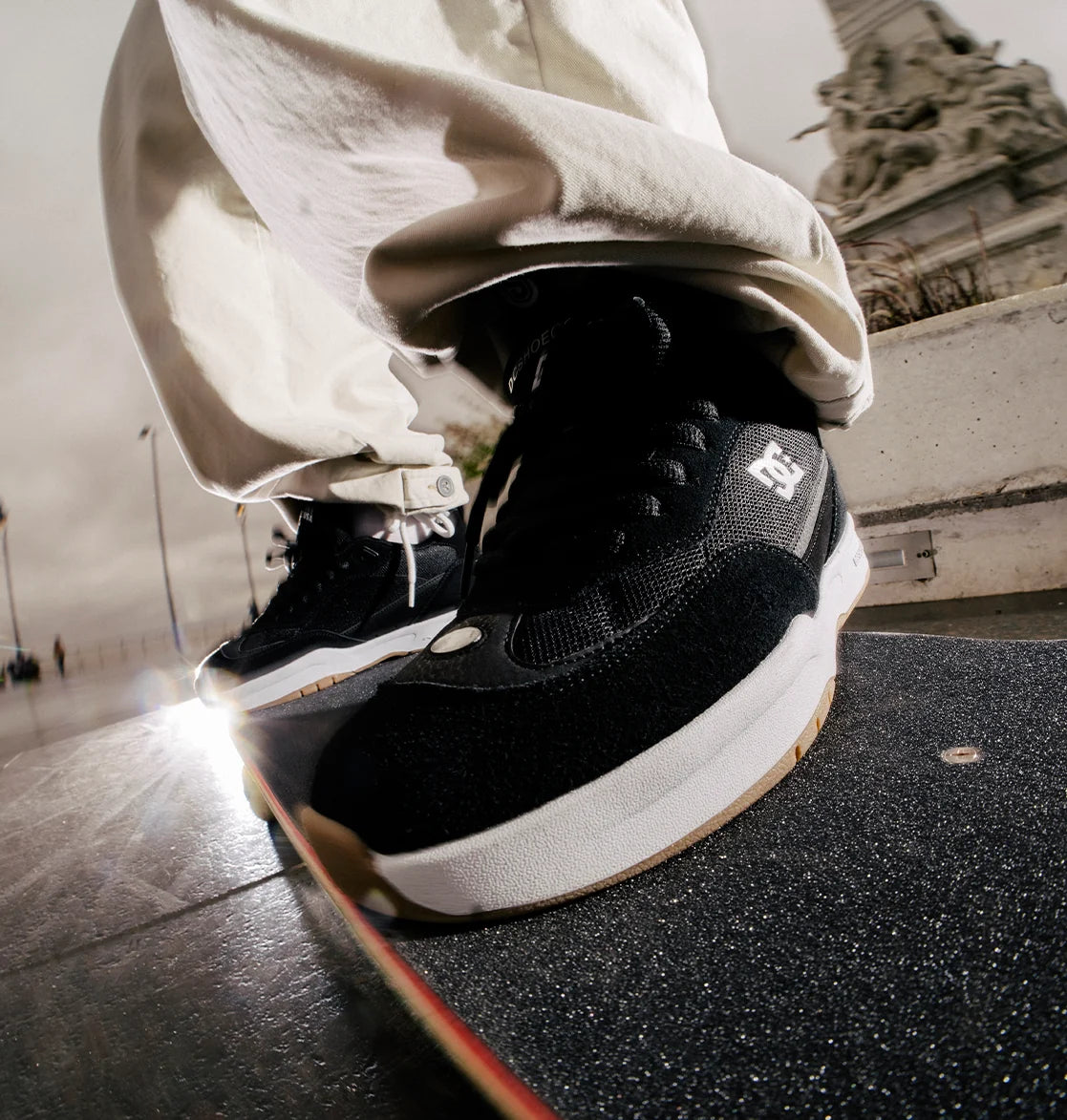DC SHOES PRO SKATEBOARD SHOES JS 2 BLACK/WHITE/GUM by John Shanahan