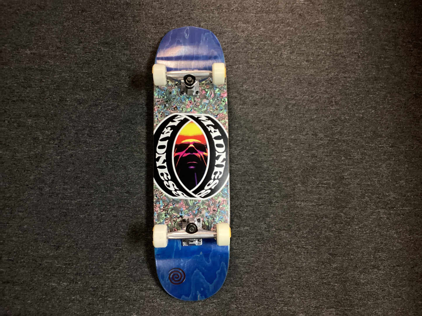 Madness 8.5 Complete skateboard