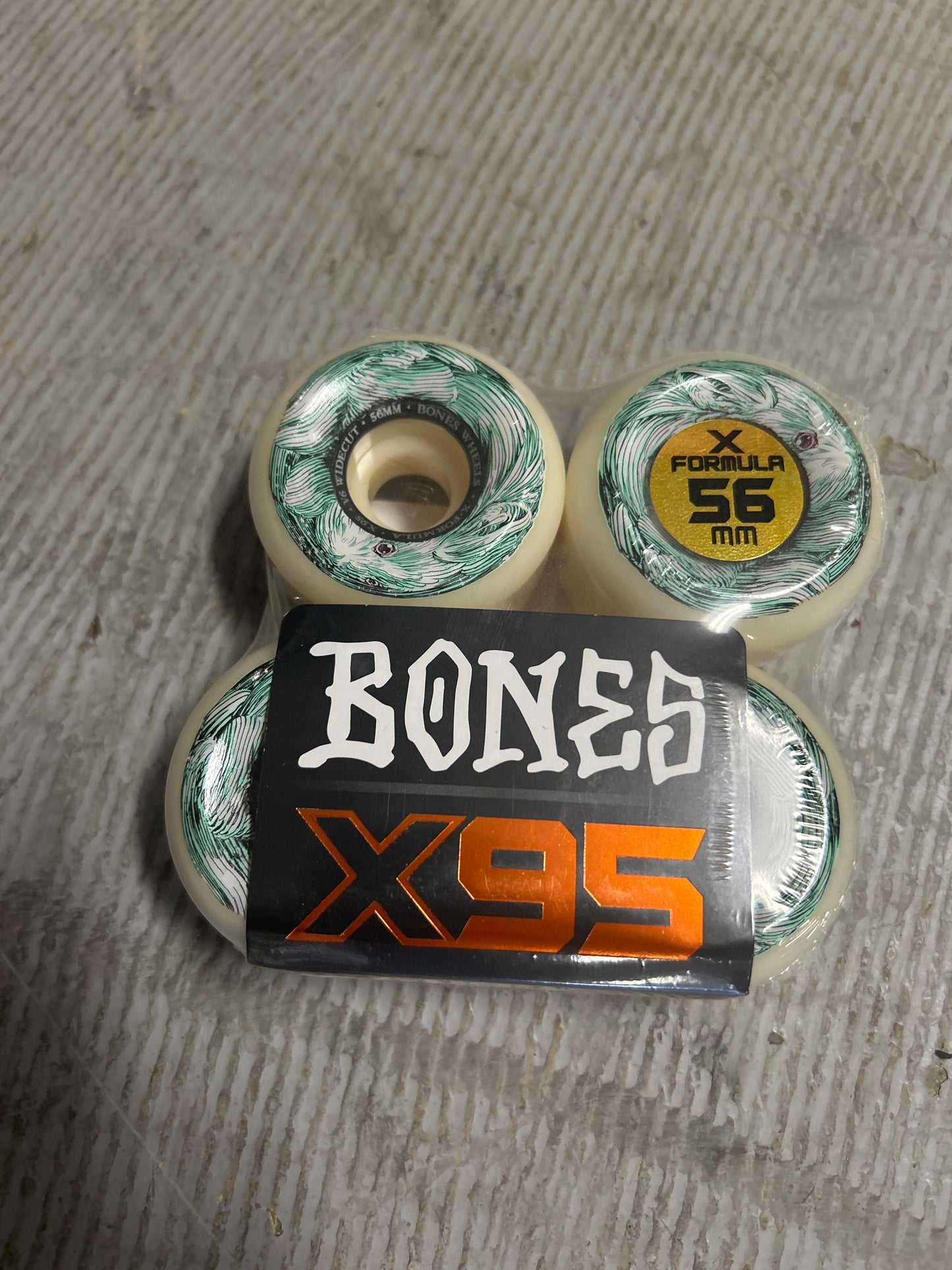 Bones 56mm Wheels X95 V6 Widecut Money Bunny X-Formula 95a