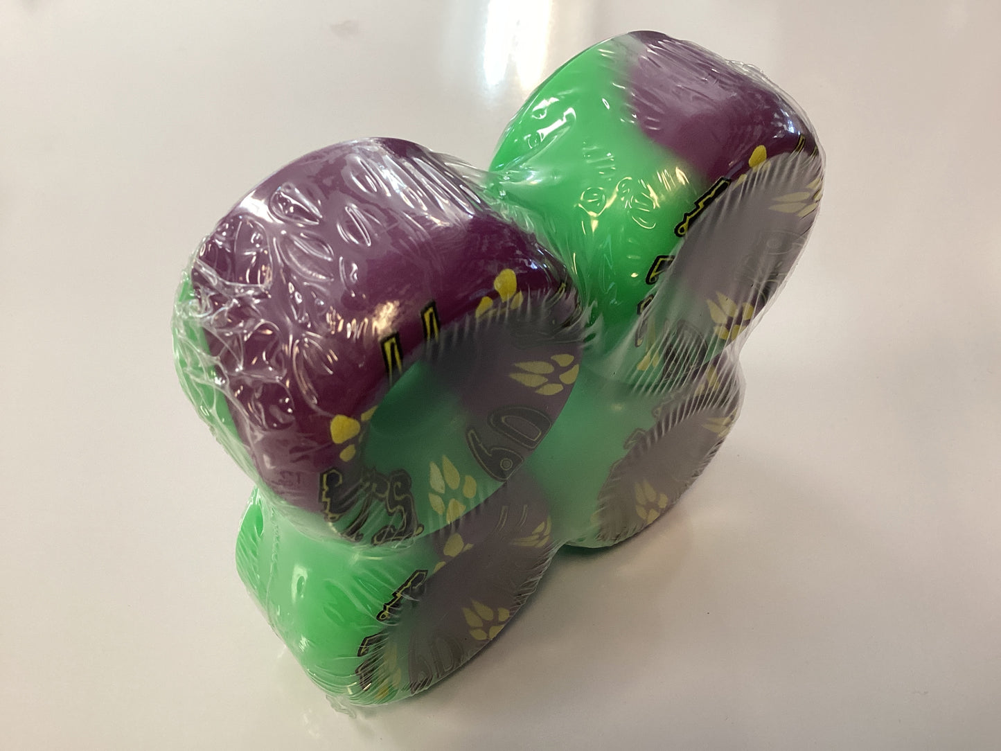 Dogtown Skateboard Wheels 60mm 99A K-9 80’s NEON GREEN/PURPLE SPLIT