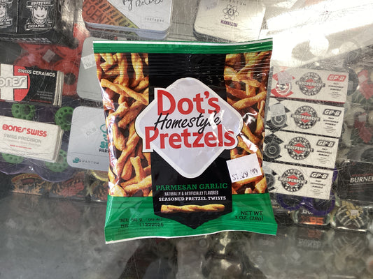 Dots pretzels parmesan garlic