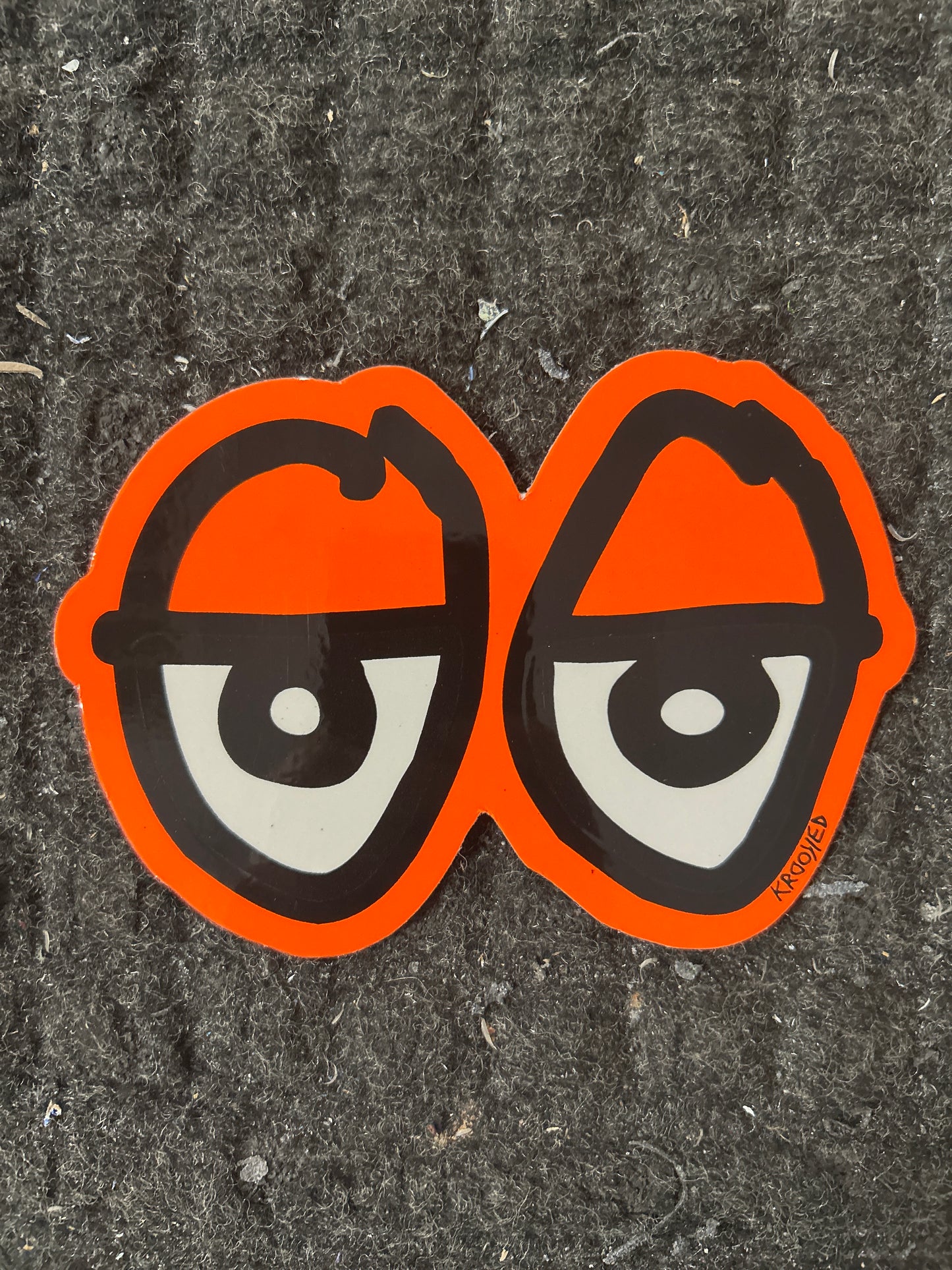 Krooked Eyes Medium Sticker