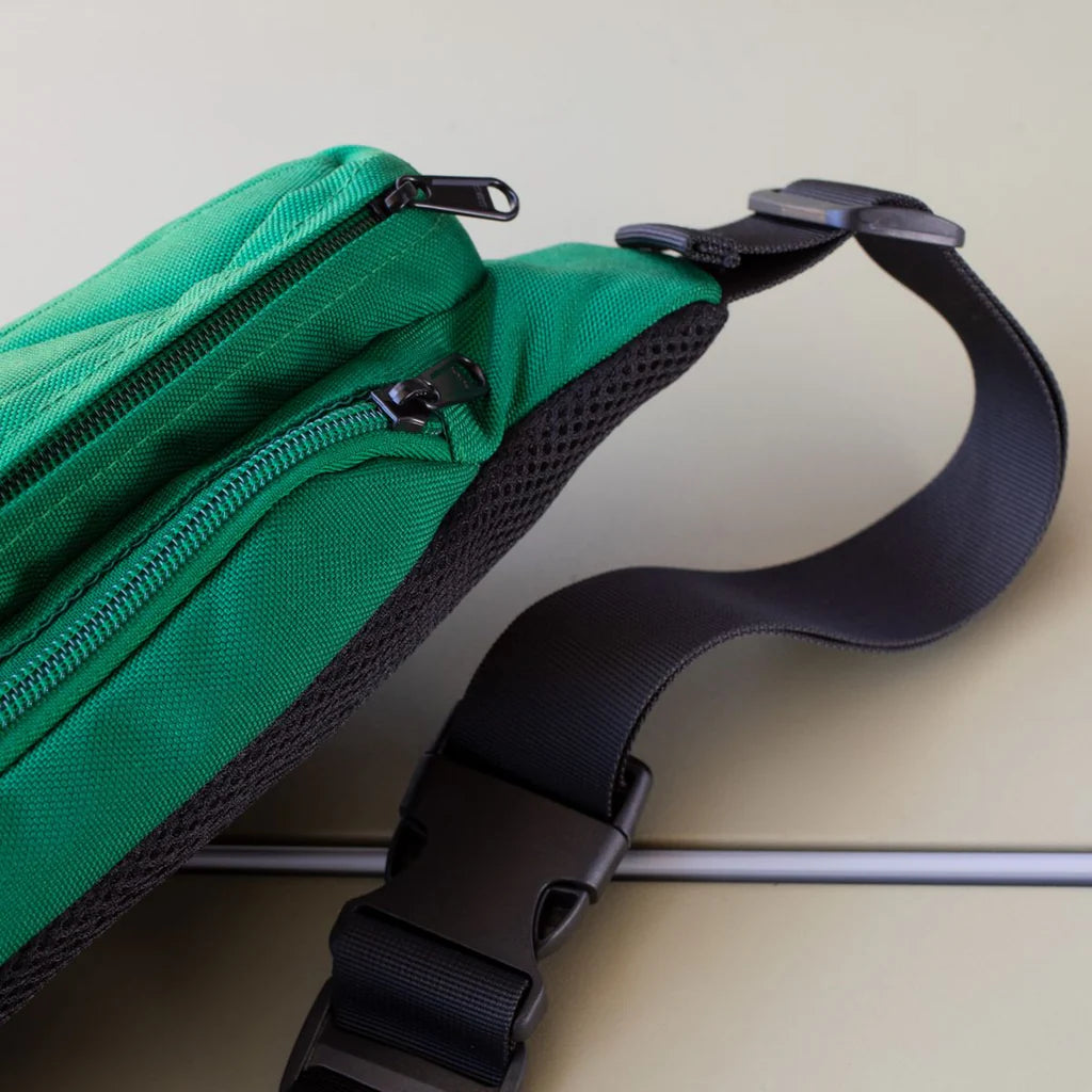Habitat hip bag leaf green