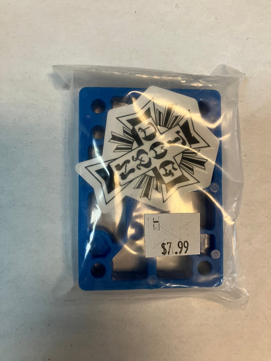 Dogtown riser pads 1/8” blue