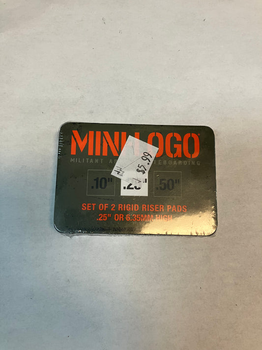 Mini Logo riser pad set .25 or 1/4” black