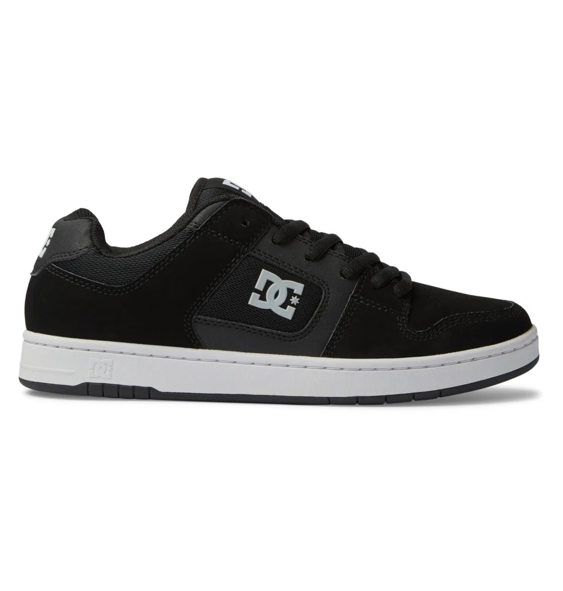 DC SHOES Manteca 4 Skateboard Shoes Black / White