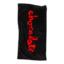 Chocolate Chunk Beach Towel Black/Red