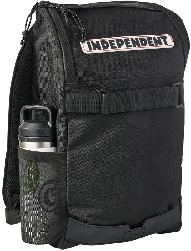 Independent backpack w skateboard straps bar logo black.